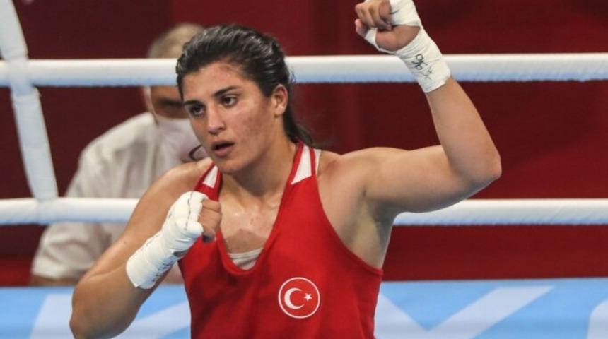 Busenaz tarihi galibiyet alarak madalyayı garantiledi