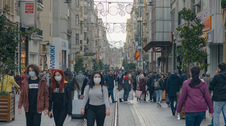 Hayatımızı etkileyecek 15 gün! Bilim insanlarından yüz yüze eğitim ve aşı seferberliği açıklaması