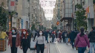 Hayatımızı etkileyecek 15 gün! Bilim insanlarından yüz yüze eğitim ve aşı seferberliği açıklaması