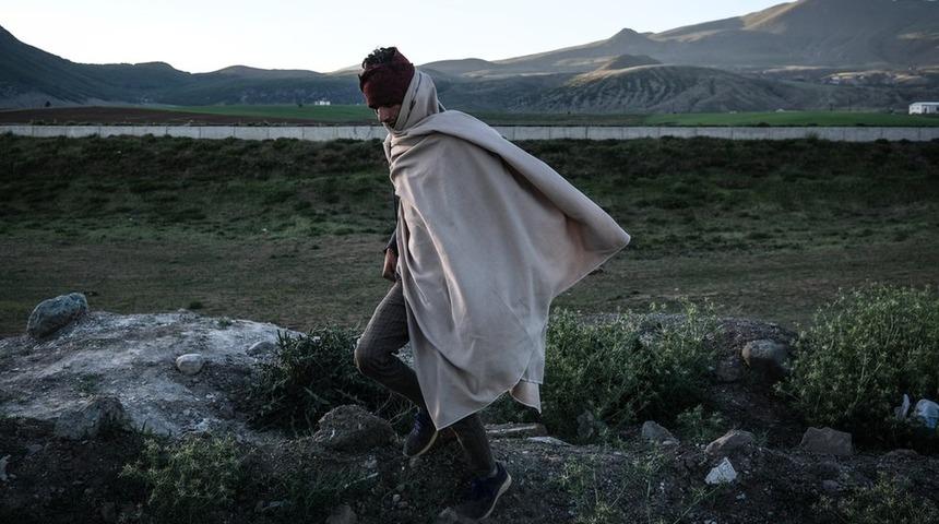 Economist dergisi T&uuml;rkiye'ye ulaşan Afgan g&ouml;&ccedil;menleri yazdı : 'Avrupa'ya ulaşmanın yollarını arıyorlar'