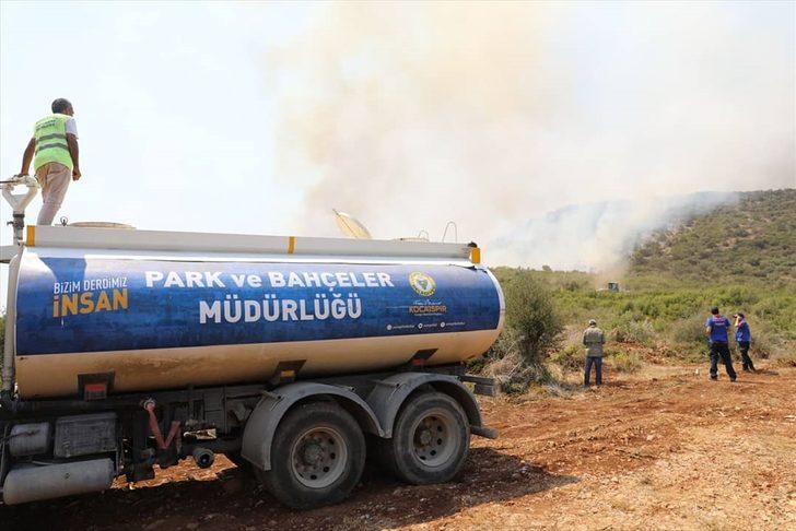 Adana Yüreğir'de makilik ve ormanlık alanda çıkan yangın kontrol altına alındı G4