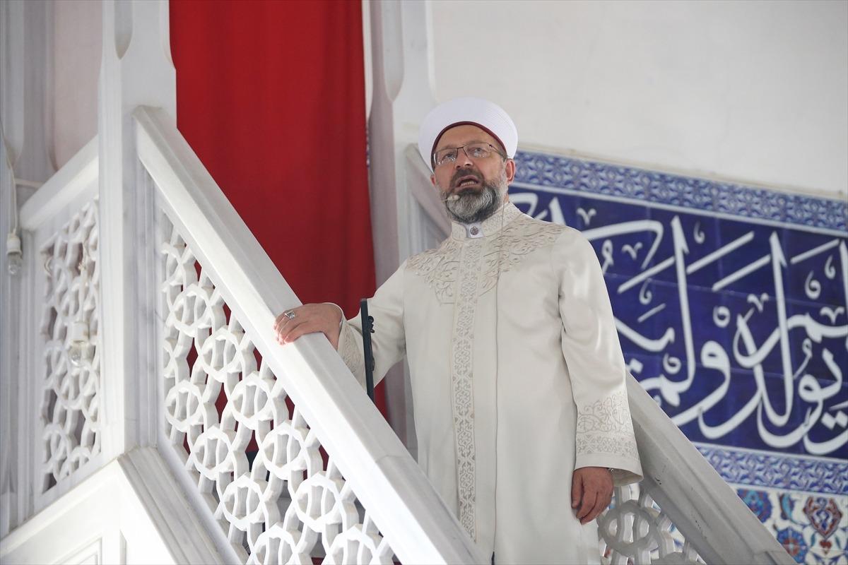 Diyanet İşleri Başkanı Erbaş, Manavgat K&uuml;lliye Camisi'nde hutbe irat etti: