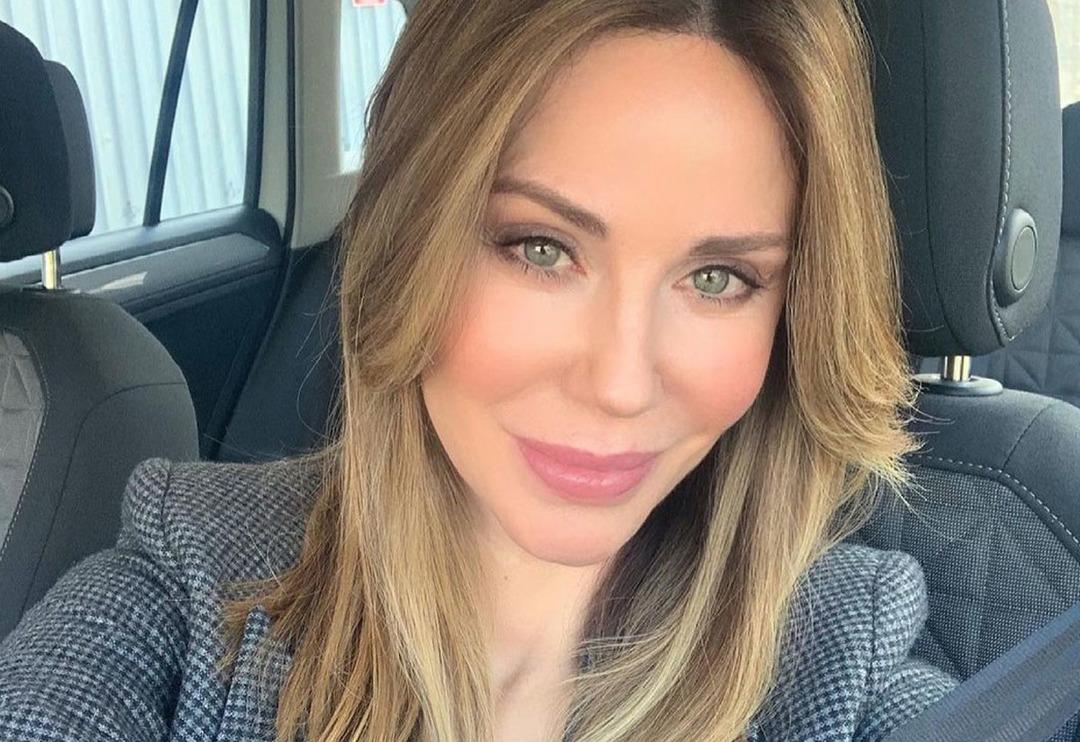 Demet Şener annesini paylaştı! G&uuml;zelliği anneden... 