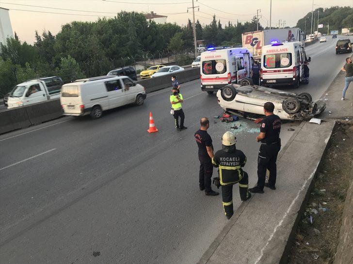 Kocaeli'de takla atan otomobilde bulunan 3 kişi yaralandı G3