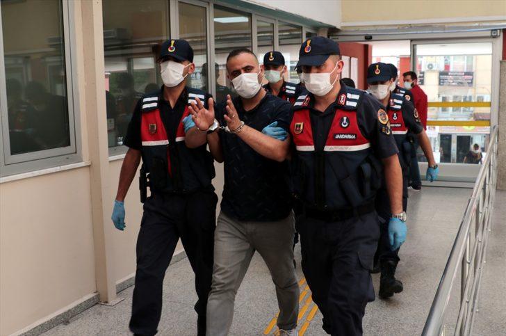 GÜNCELLEME - Kocaeli'de yurt dışına kaçmaya çalışırken yakalanan 4 FETÖ şüphelisinden 2'si tutuklandı G1