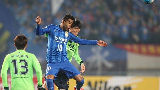 Beşiktaş, Alex Teixeira ile anlaştı