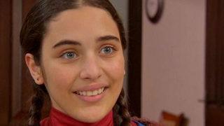 Küçük Gelin ile ünlenen Çağla Şimşek değişimi ile büyüledi! Mayolu pozuyla hayran bıraktı