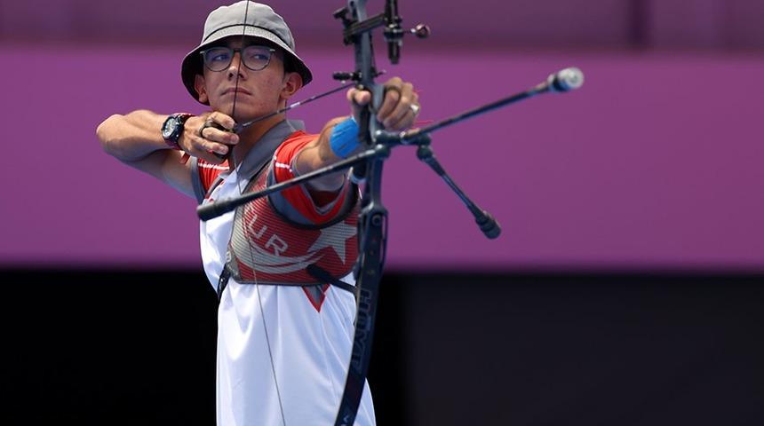 Mete Gazoz Tokyo'da yarı finalde!