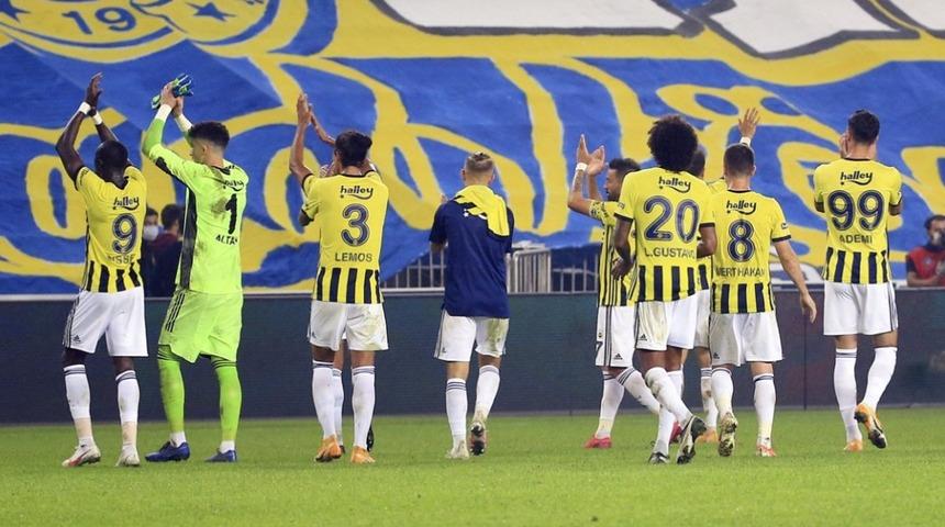 Fenerbahçe'de 2 yıldız isimle yollar ayrılıyor