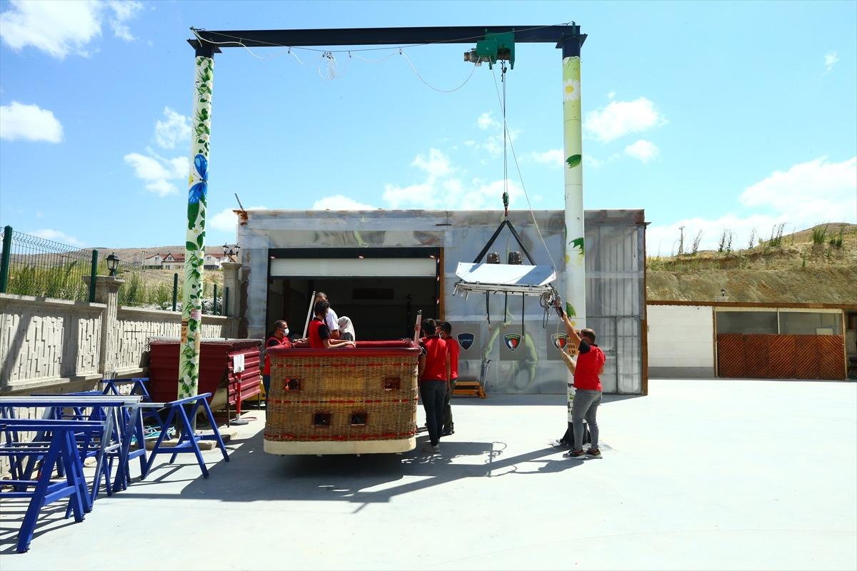 Kapadokya, yerli sıcak hava balon &uuml;retimiyle de &uuml;lke ekonomisine katkı sağlayacak