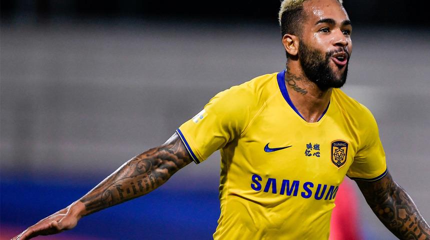 Beşiktaş ile anlaşan Alex Teixeira imza için İstanbul'a geliyor