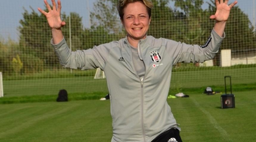 Beşiktaş, teknik direktör Bahar Özgüvenç ile yollarını ayırdığını açıkladı