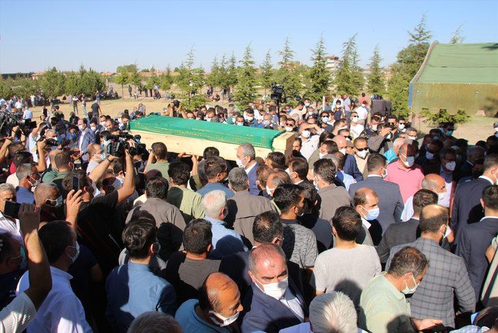 Konya'da silahlı saldırıda öldürülen 7 kişinin cenazesi toprağa verildi G4