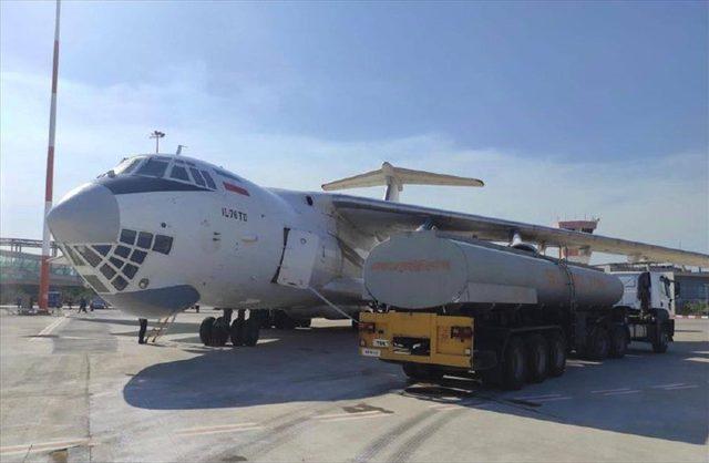 İran'dan gelen yangın söndürme uçağına Aksaz Deniz Üs Komutanlığında su ikmali yapıldı
