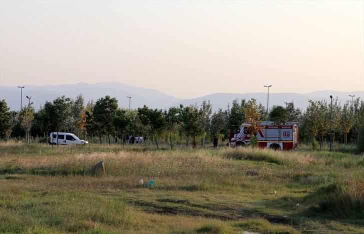 Kocaeli'de sulak alandaki 10 dönüm sazlık yandı G1