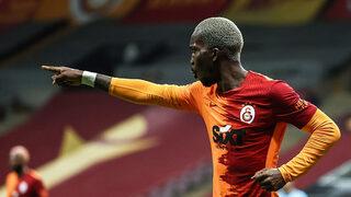 Henry Onyekuru, Olympiakos ile anlaştı