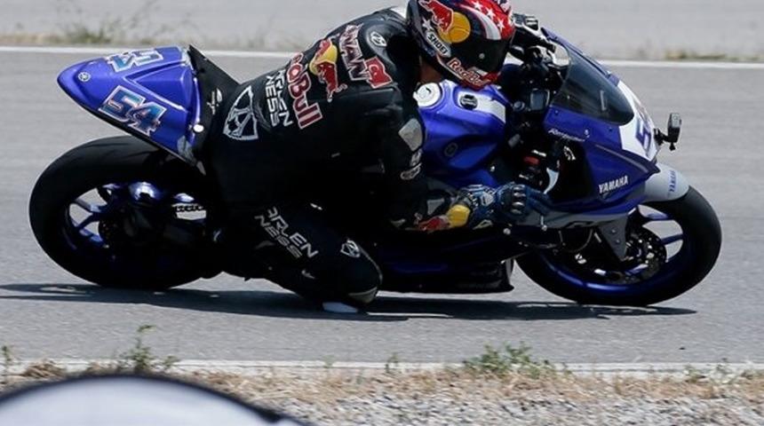 Bahattin Sofuoğlu, İtalya Şampiyonası'nın ilk yarışında ikinci oldu