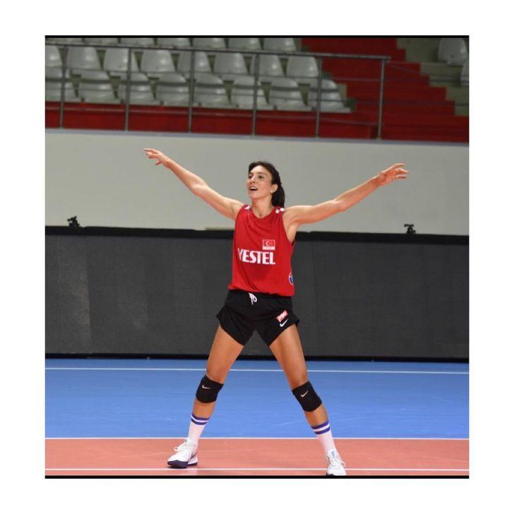 Naz Aydemir Akyol kimdir? Naz Aydemir Akyol nereli ve kaç yaşında? Boyu kaç? G2