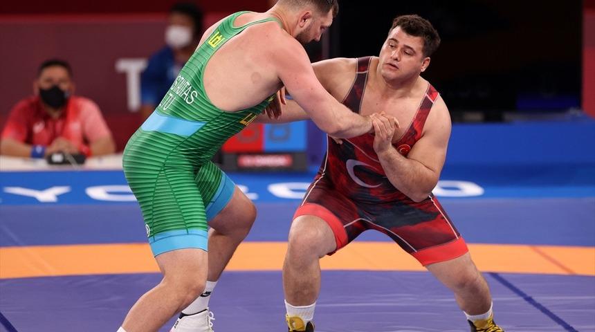 Rıza Kayaalp yarı finalde