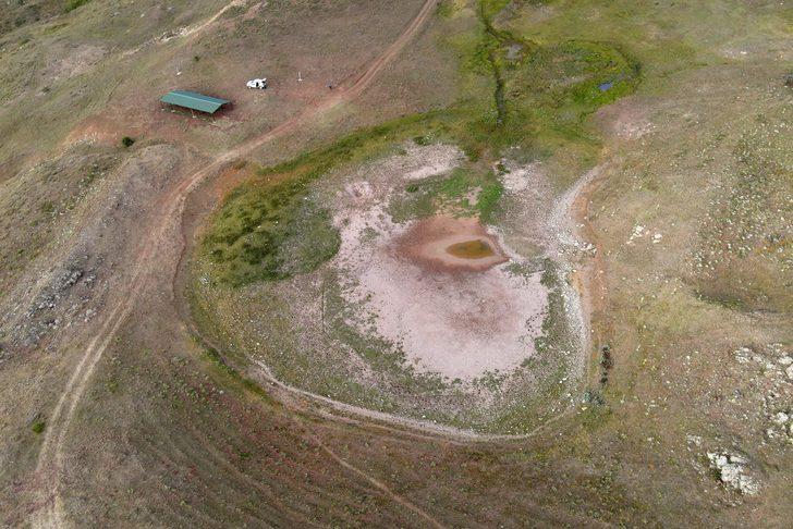 Gümüşhane'de kahreden görüntü! Dipsiz Göl “Dipsiz Çöl” oldu G5