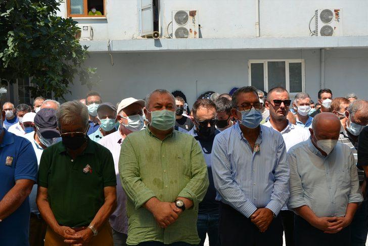 Türkiye Okçuluk Federasyonu Başkanı Abdullah Topaloğlu'nun eşi toprağa verildi G1