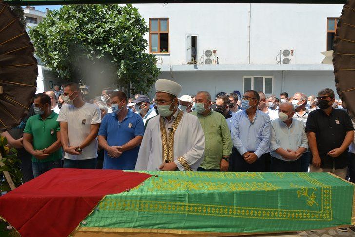 Türkiye Okçuluk Federasyonu Başkanı Abdullah Topaloğlu'nun eşi toprağa verildi G3