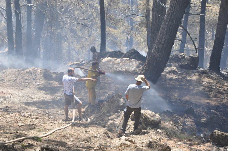 Köyceğiz'deki orman yangınına müdahale ediliyor G4