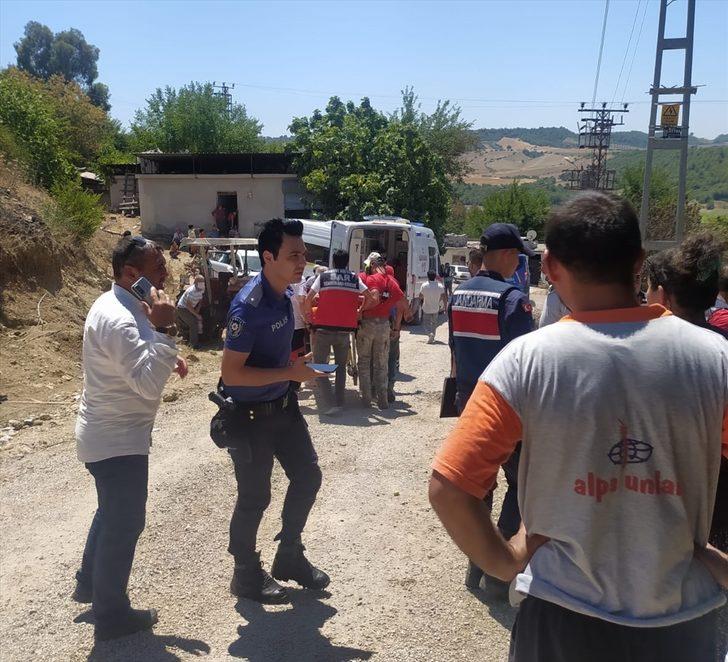 GÜNCELLEME - Adana'da çıktıkları ahır çatısının bir bölümünün çökmesi sonucu yaralanan 2 kadından 1'i öldü G2