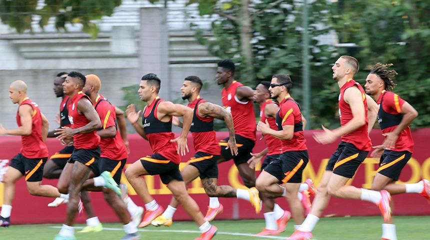 Galatasaray'da St. Johnstone maçı hazırlıkları sürüyor