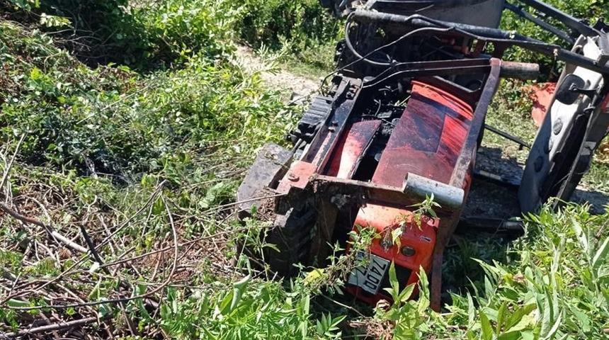 Trakt&ouml;r&uuml;n altında kalan orman iş&ccedil;isi hayatını kaybetti