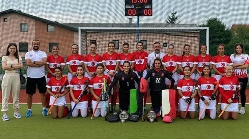Kadın Hokey Takımı'ndan 9-0'lık galibiyet