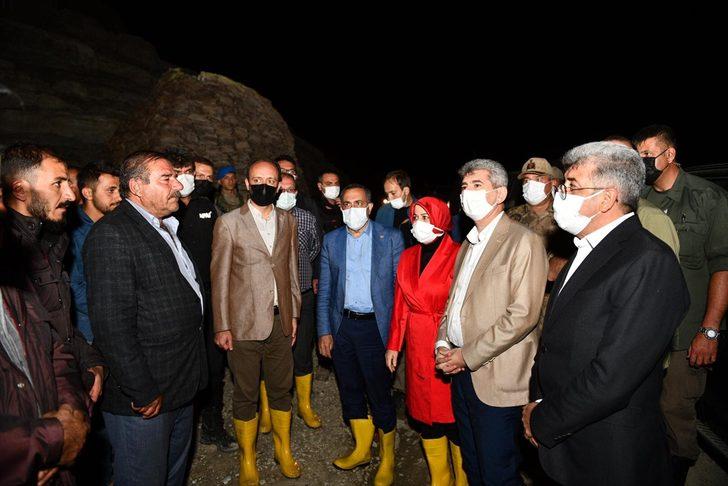 İçişleri Bakan Yardımcısı Muhterem İnce, Van'daki sel bölgesinde incelemelerde bulundu: G4