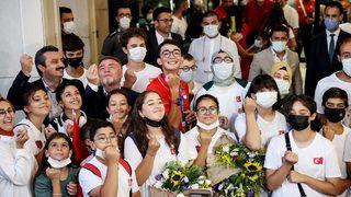 Olimpiyat Şampiyonu Mete Gazoz yurda döndü