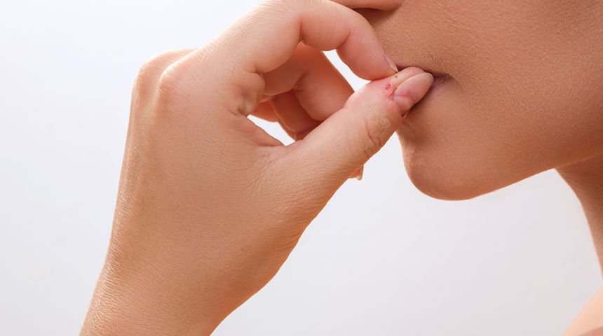 İnsanların kendi derisini hatta etini yemelerine neden olan psikolojik hastalık: Dermatofaji