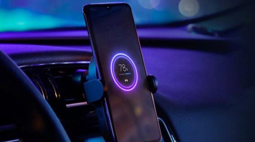 Akıllı telefonlarda kartlar yeniden dağıtılıyor!