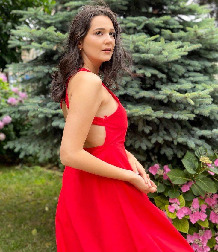 Gönül Dağı dizisinin 'Dilek'i Gülsim Ali İlhan güzelliğiyle büyüledi! O fotoğraflar beğeni rekoru kırdı... G2