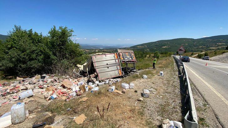 Çorum'da devrilen kamyondaki 1 kişi öldü, 1 kişi yaralandı G2