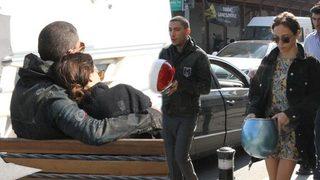 Can Bonomo ve Öykü Karayel'in sahil romantizmi