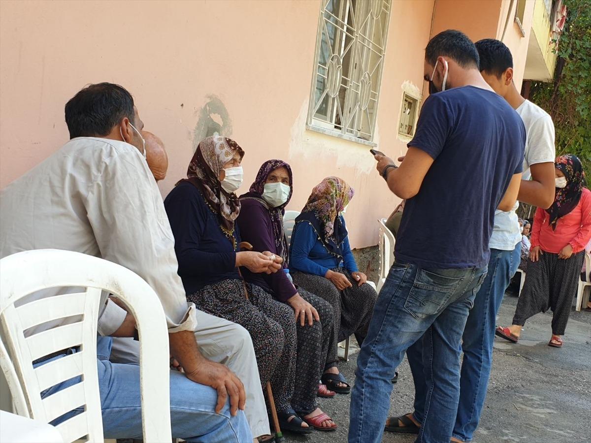 Antalya'da cesedi bulunan &uuml;niversite &ouml;ğrenci Azra G&uuml;lendam'ın Osmaniye'deki babaevinde &uuml;z&uuml;nt&uuml; hakim