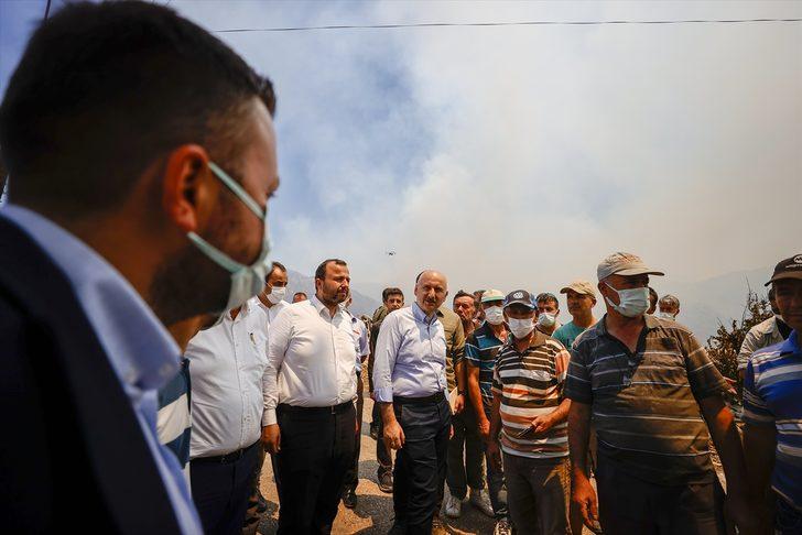 Bakan Karaismailoğlu, Manavgat'taki yangının etkili olduğu mahallelerde incelemede bulundu: G1