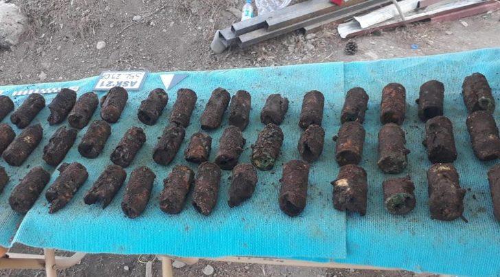 Diyarbakır Sur’daki kazılarda Osmanlı dönemine ait çok sayıda el bombası bulundu