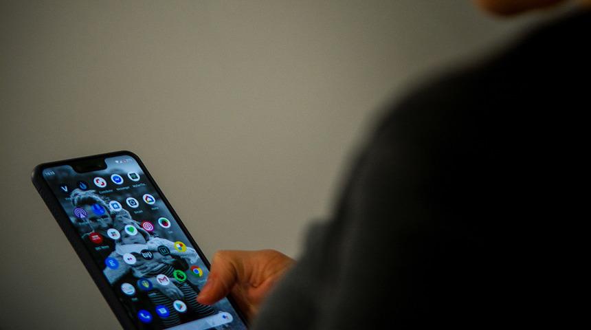 Akıllı telefon uygulamalarında büyük tehlike! Sonuç endişe verdi