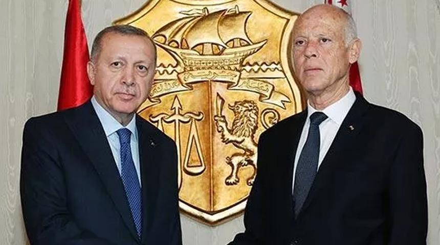 Cumhurbaşkanı Erdoğan'dan kritik temas! Kays Said ile görüştü