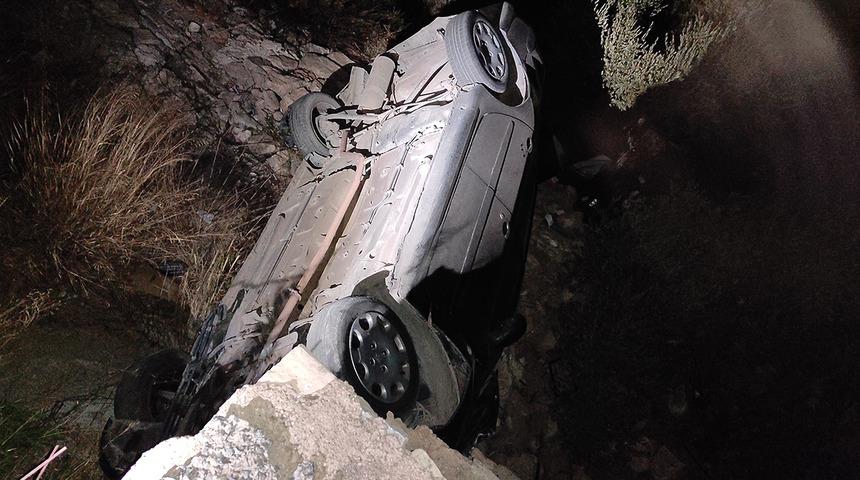 Uçuruma birkaç metre kala durdu! Kuşadası'nda korkunç kaza