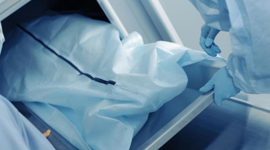 Nijeryalı tıp &ouml;ğrencisi incelediği cesedi g&ouml;r&uuml;nce dehşete kapıldı! ''Y&uuml;z&uuml;ne baktığımda kendimden ge&ccedil;tim''