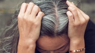 Bilimsel cevap! Saçlarınızın neden beyazladığını hiç düşündünüz mü?