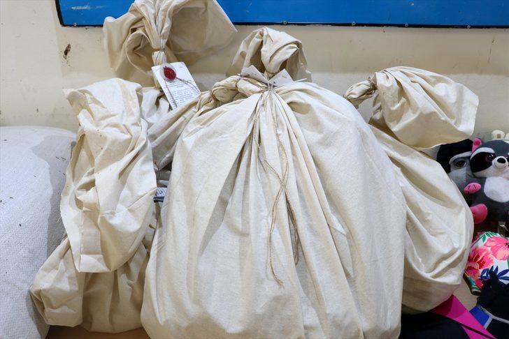 Kapıkule'de uyuşturucu, külçe altın ve kaçak eşya ele geçirildi G3