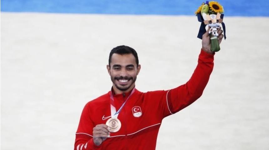 Tokyo 2020: Ferhat Arıcan cimnastikte T&uuml;rkiye'ye ilk olimpiyat madalyasını kazandırdı