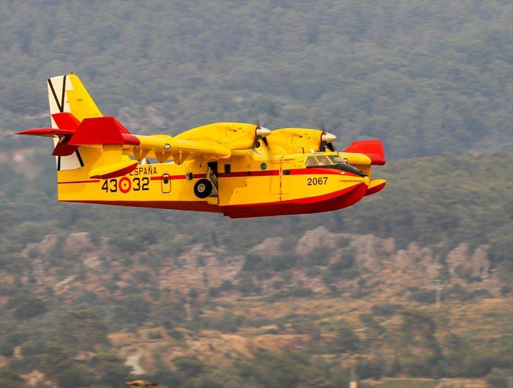 İspanya'dan gönderilen 2 yangın söndürme uçağı Muğla'da faaliyetlerine başladı G3