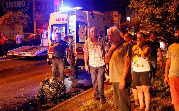 GÜNCELLEME - İzmir'de polis aracıyla otomobilin çarpışması sonucu 1 polis şehit oldu, 1'i polis 4 kişi yaralandı G1